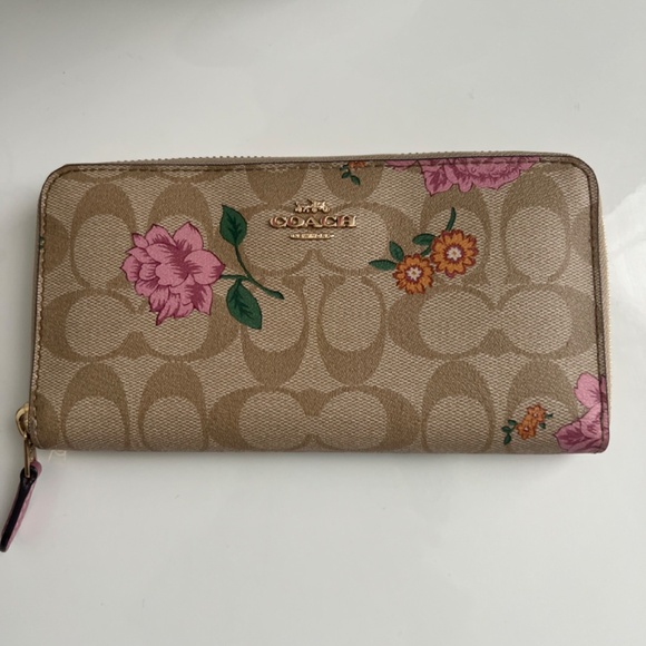 Coach zip around wallet in prairie rose print - Picture 5 of 11